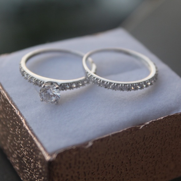 Silver rings - Picture 5 of 5